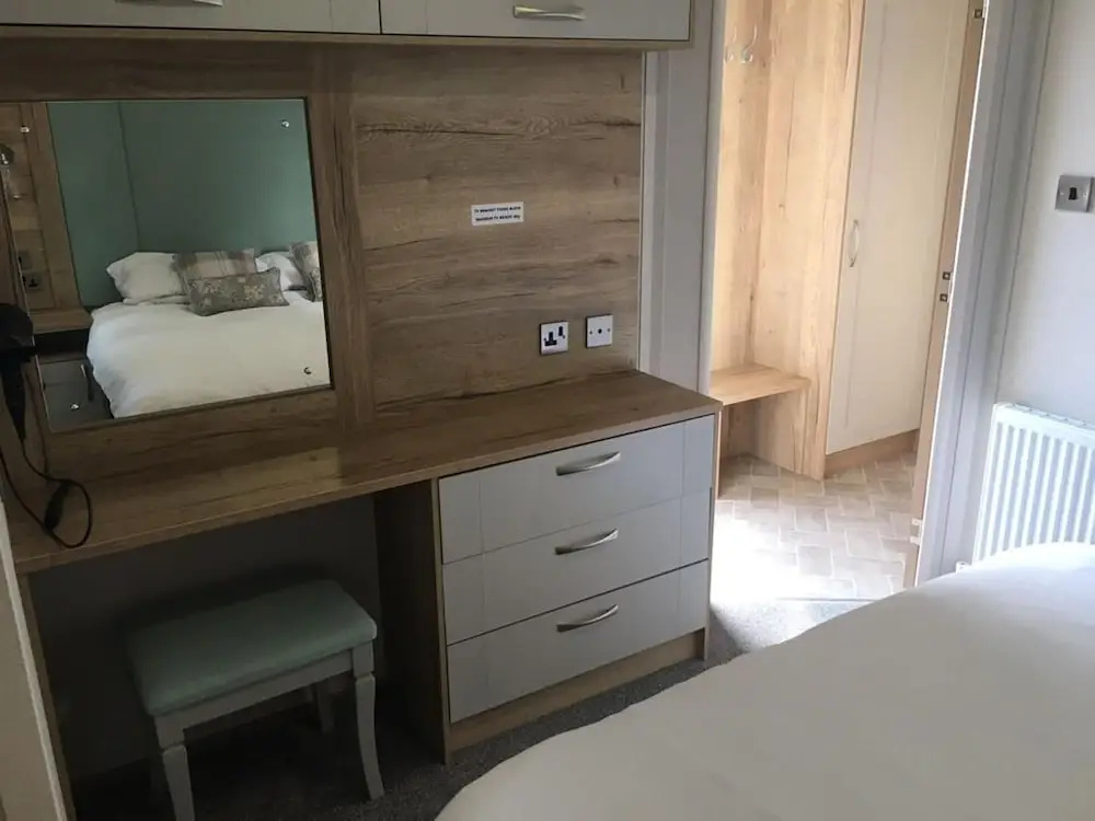 Prime Location 3-bed Chalet in Seal Bay, Selsey