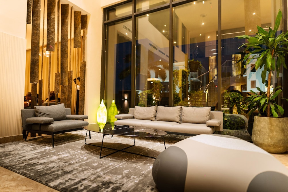 Albergo Hotel and Suites