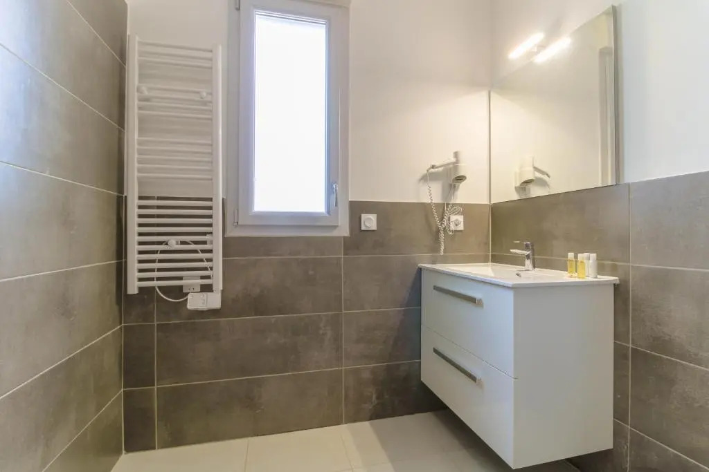 SELECT'SO HOME - Résidence Le Poséidon - Piscine & Garage - Prestations de qualité & Services Hôteliers - POS36