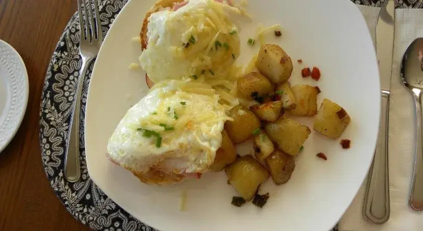 Hillcrest Avenue Bed & Breakfast