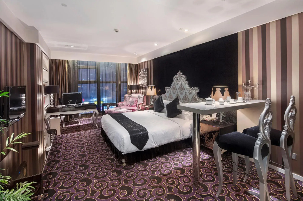 Luoyang Christian's Hotel