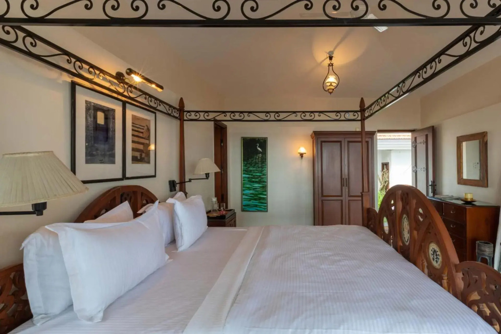 Casa Del Mer by StayVista - Nearby beach with, sea-view rooms & coconut farm
