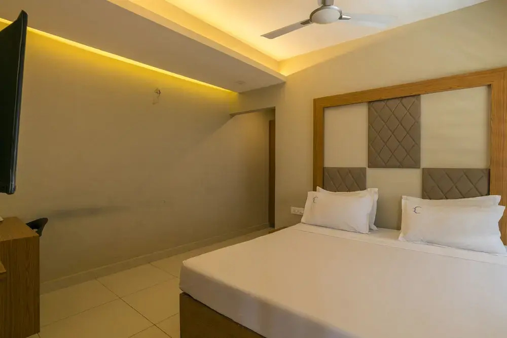 Hotel Crescent Inn