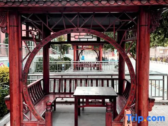 Yuanyang Golden Bay Terrace Hotel