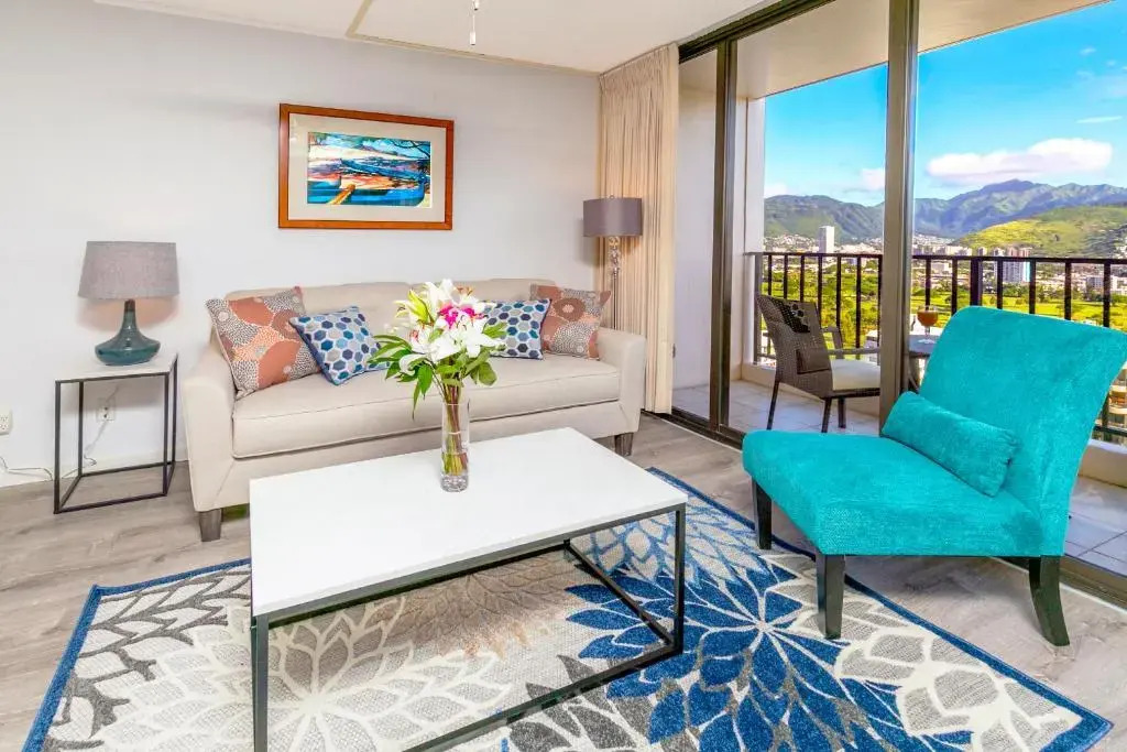 Beautiful 24th Floor Condo with AC - WiFi, Parking - Short Walk to Beach