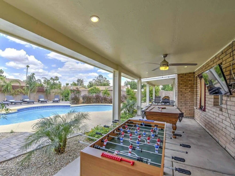 SLS Paradise - Resort Yard with FREE Heated Pool, Spa, Boccie & More.