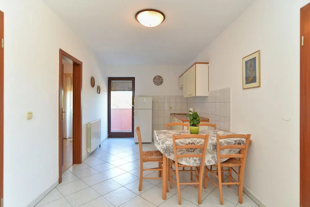 Apartment 794