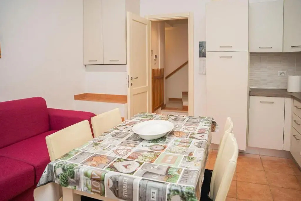 096 - Casa al Borgo Cavi di Lavagna, 150 metri dal mare