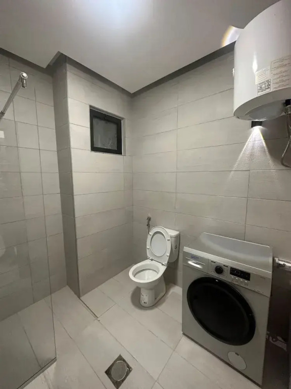 JRE Cozy Home Near All Services 20