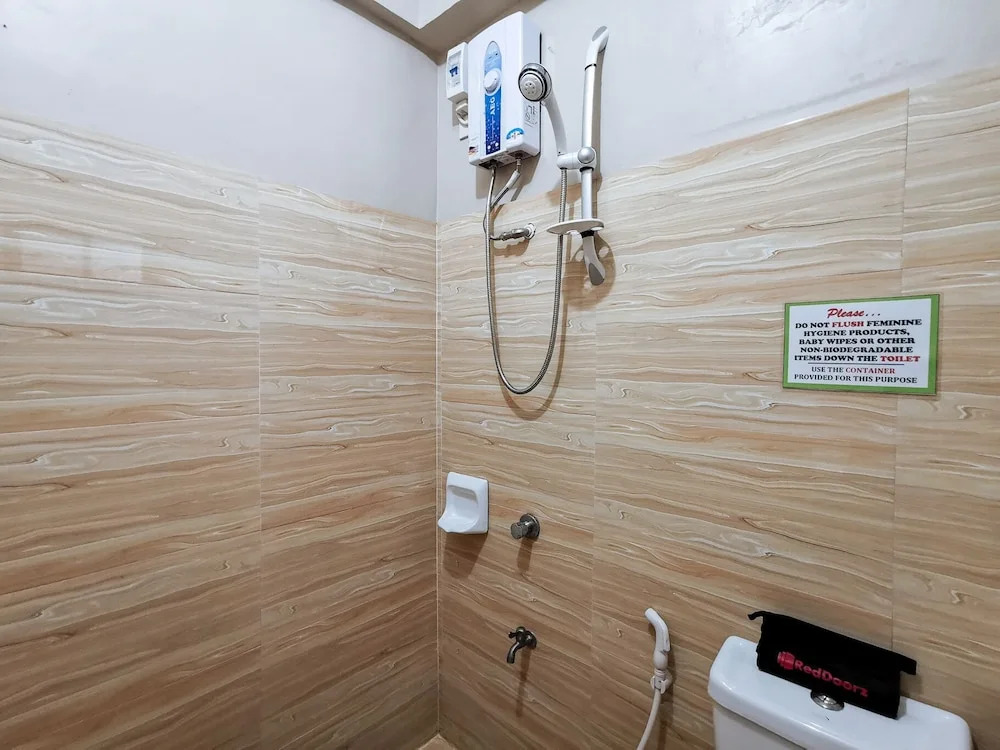 RedDoorz near KCC Mall Gensan