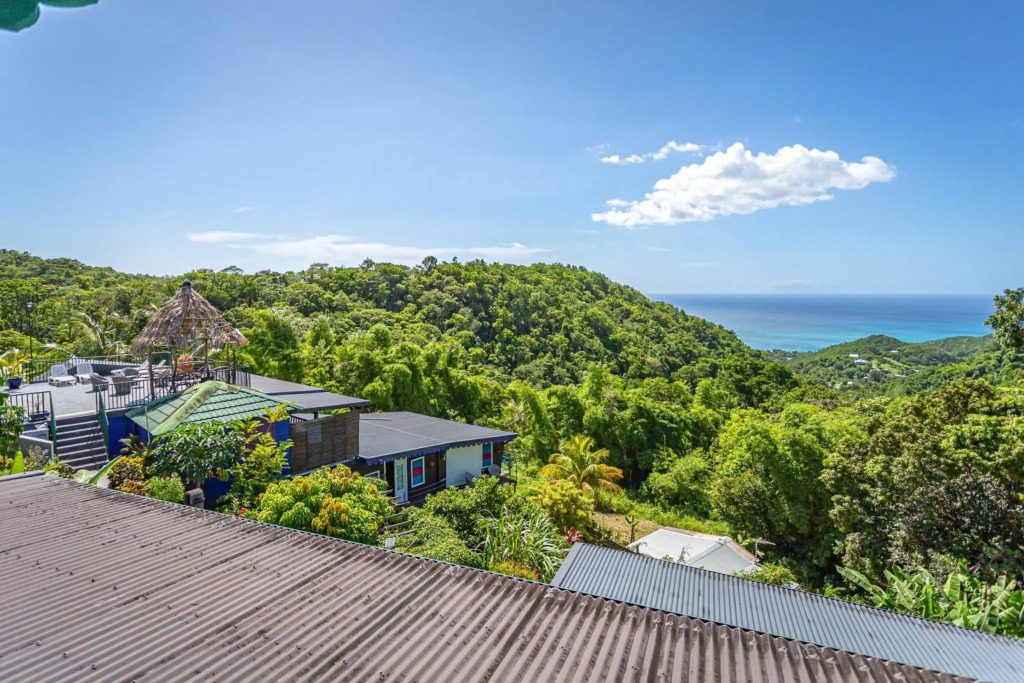 Villa douillette à Deshaies - Vue sur la mer et la montagne - 96 m²