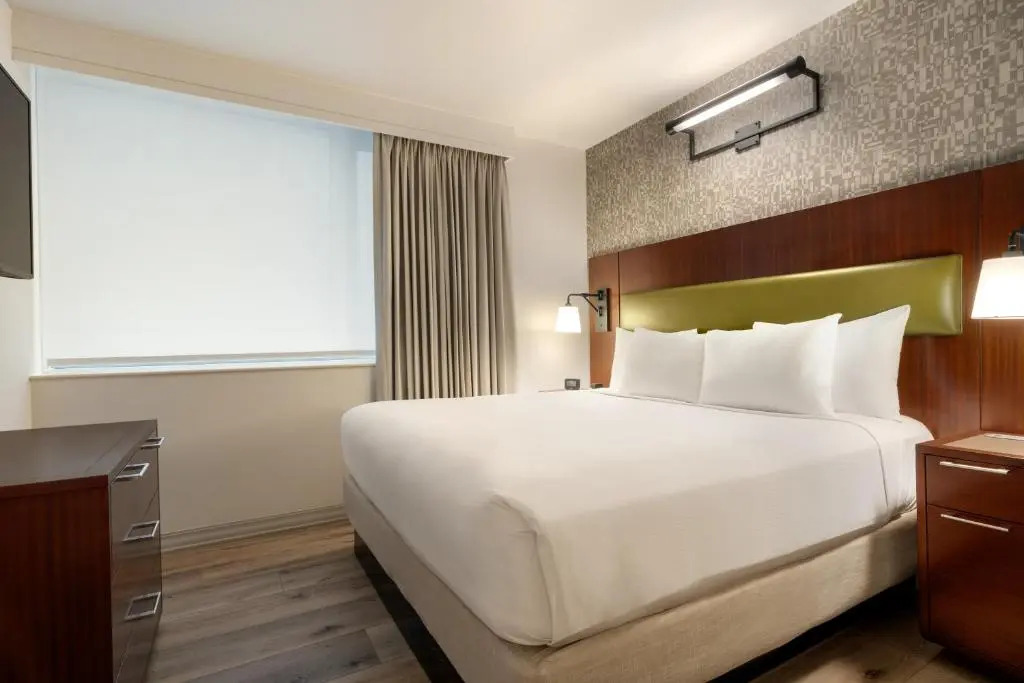 DoubleTree by Hilton New York Downtown