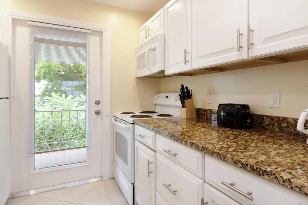 Olde Naples Condo #811