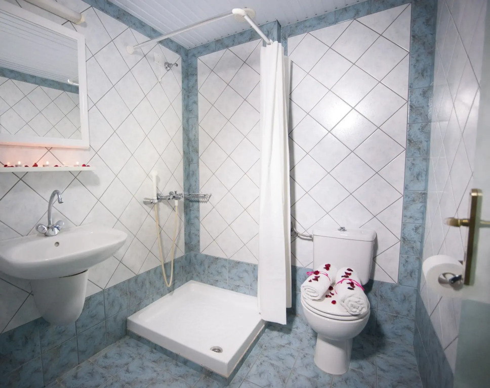Theoni Apartments