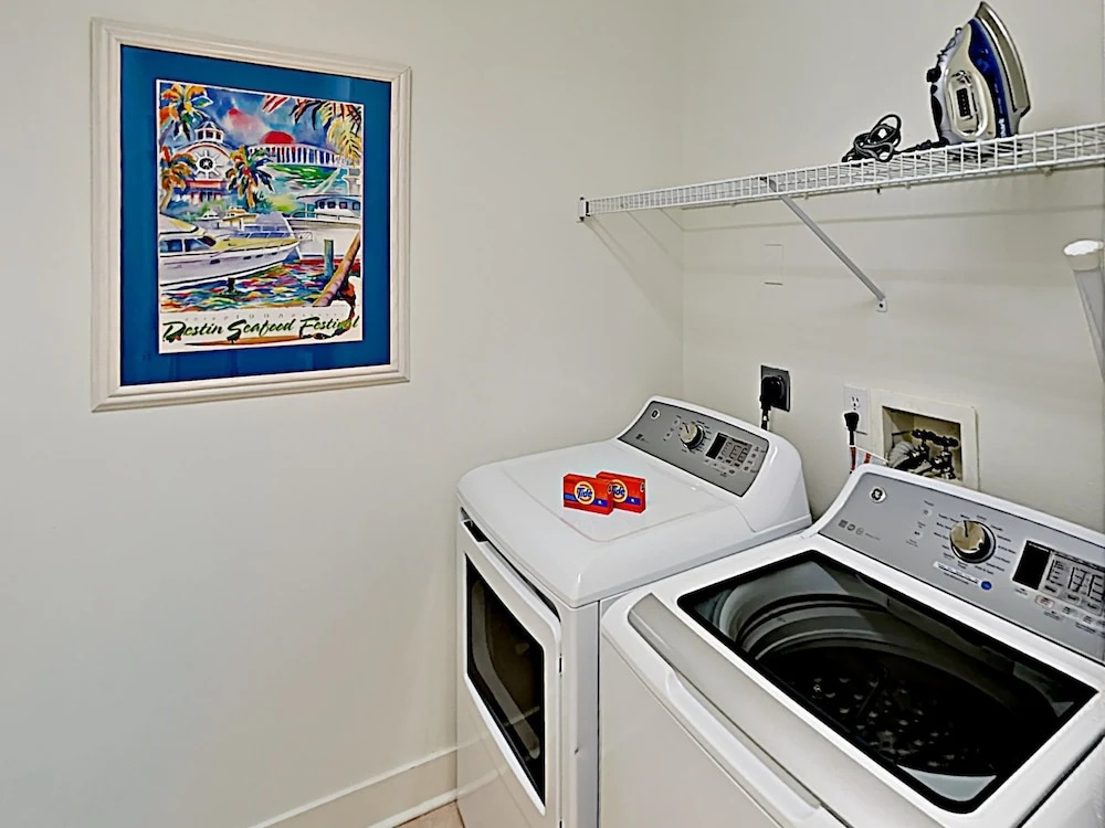 Chic Gulf-Front #C302 - 3 Br Condo