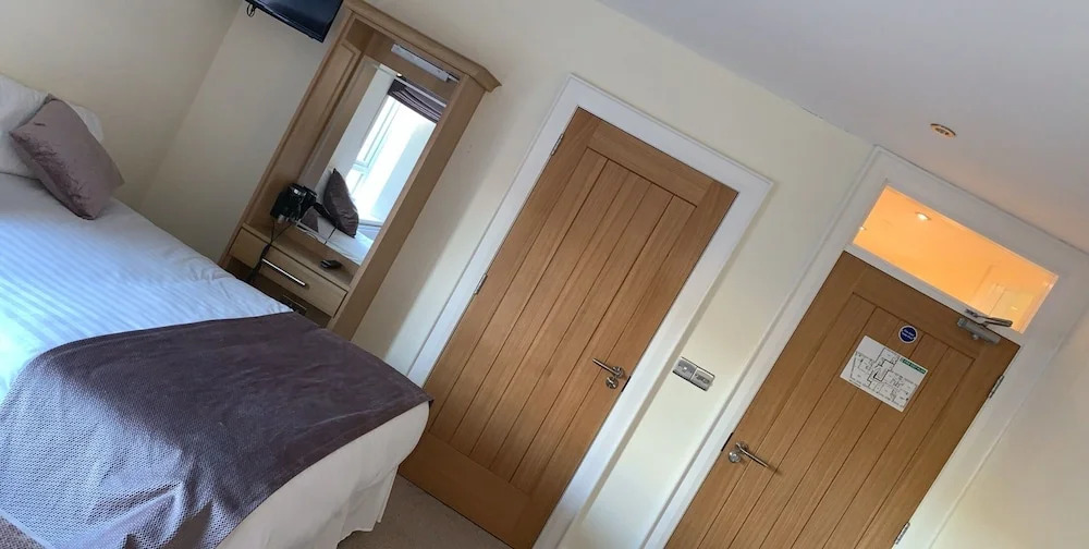 The Armada Inn