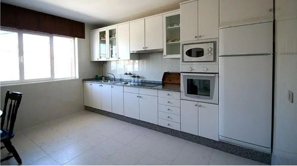 Apartment - 4 Bedrooms with Sea views - 107766