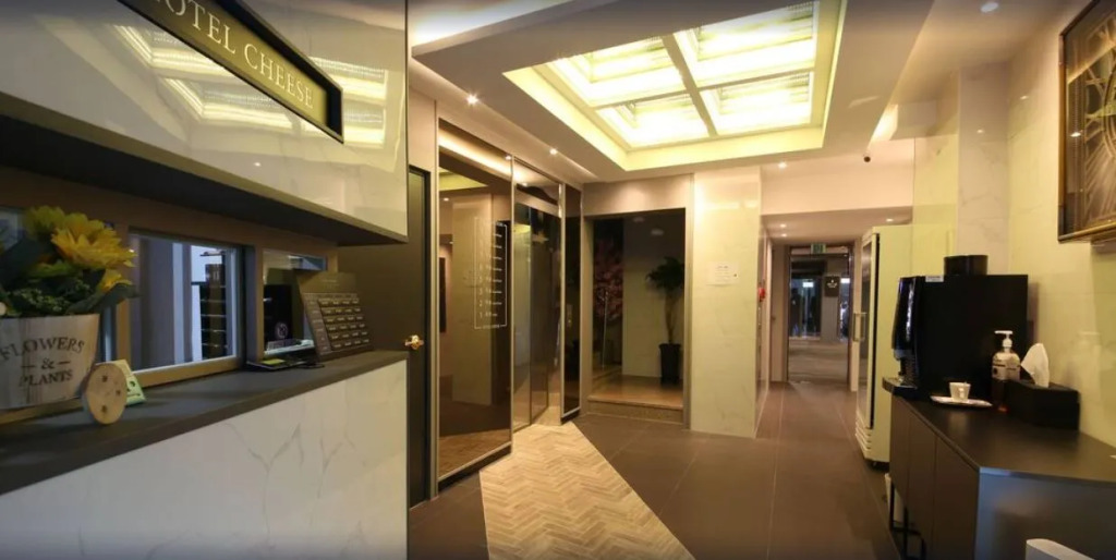 Hotel Cheese