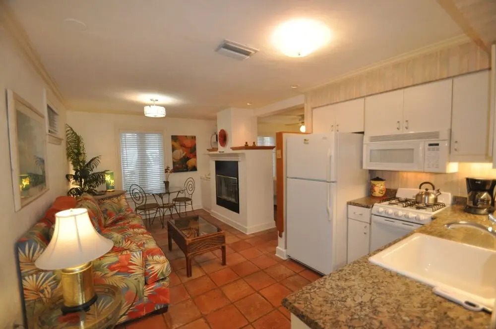 Treasure Island Beach Retreat Sleeps Up To 21