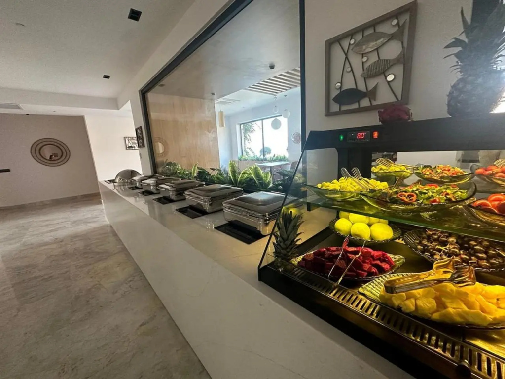 Lures Hotel