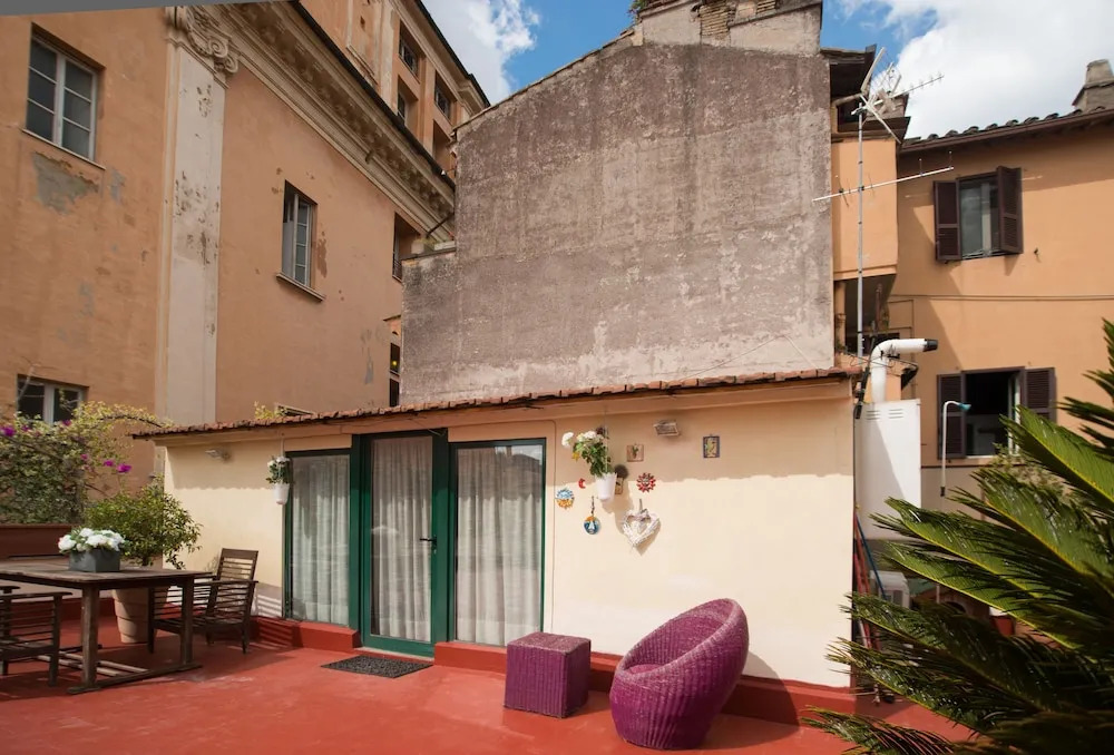 Monti Colosseum Accommodation