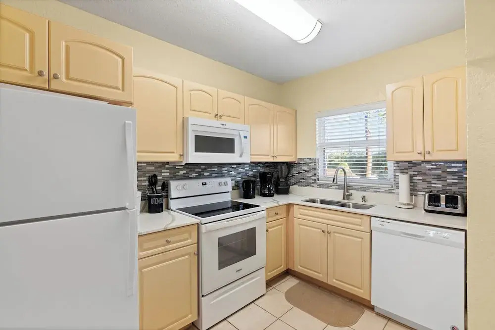 London House Seven Mile Beach Grand Cayman