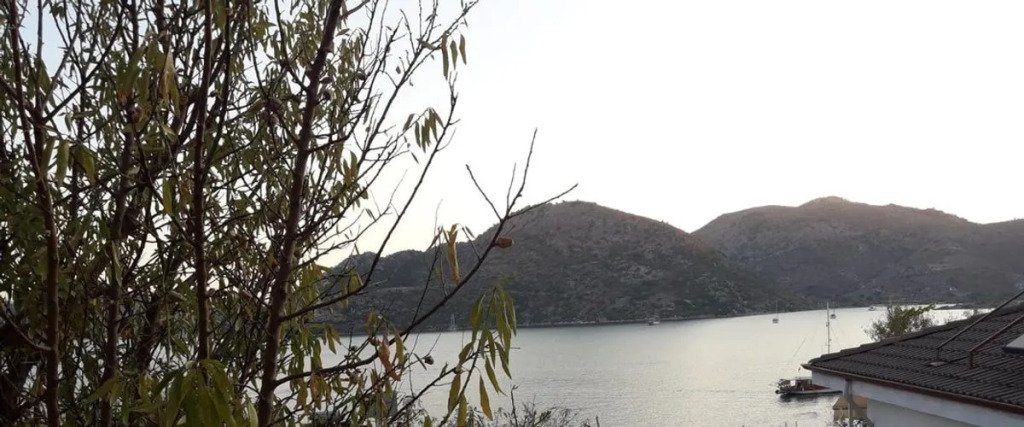 Huzur Apart
