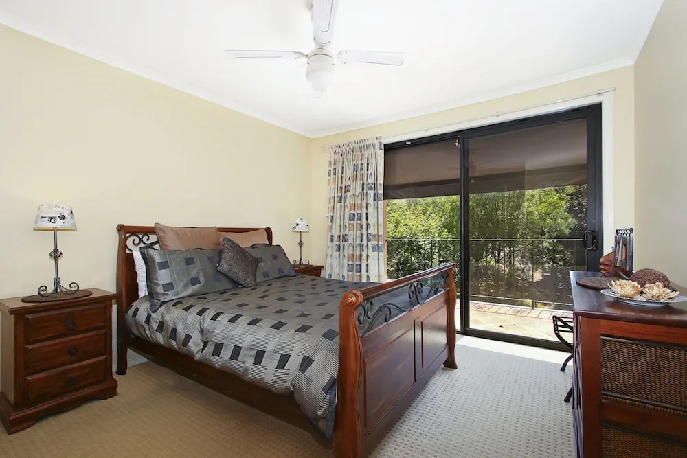 Canyons Bend - 5 Minute walk to shops and cafes