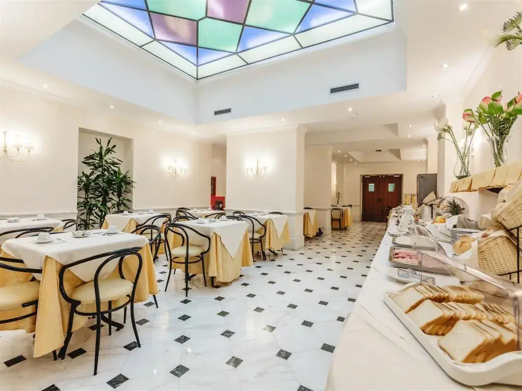 Raeli Hotel Luce
