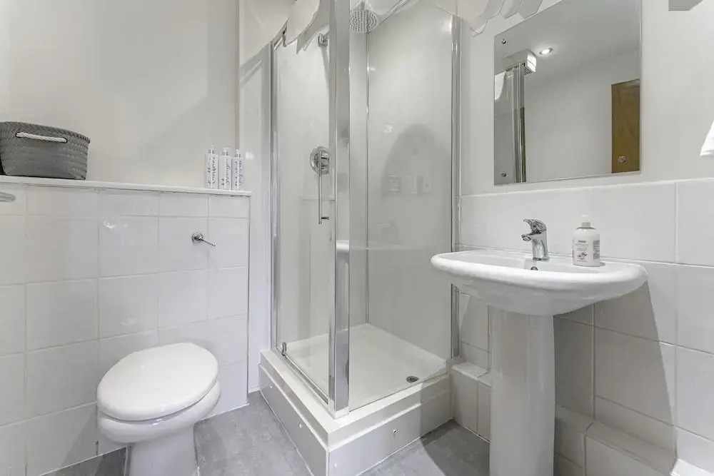JKG Property Solutions Presents Cosy City Apartment