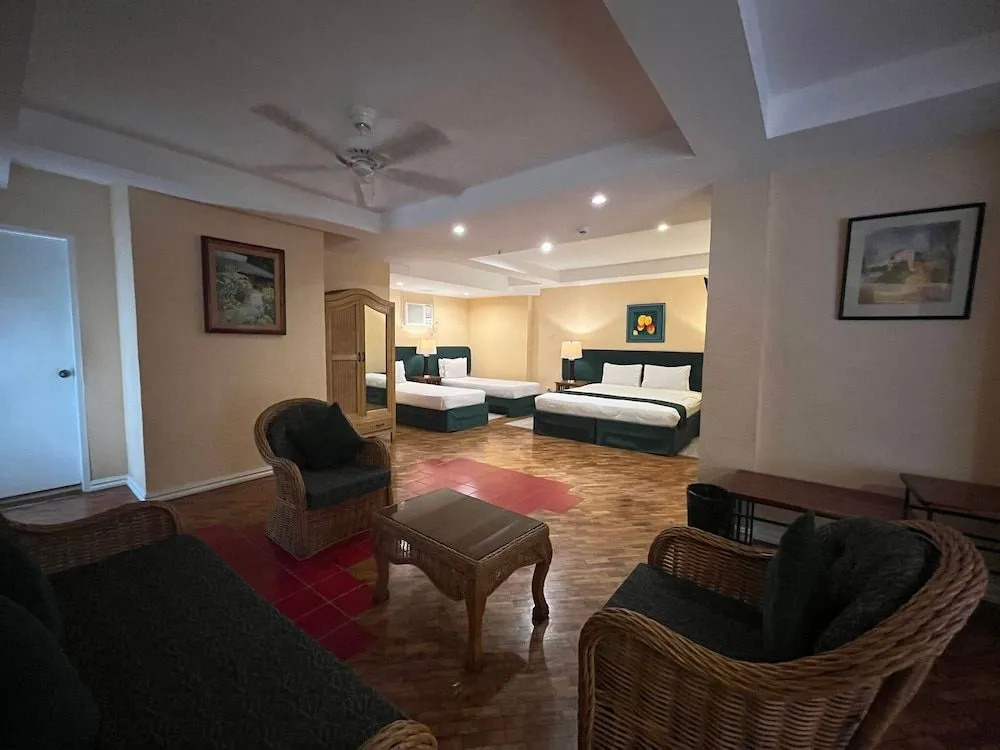 Coco Grande Hotel