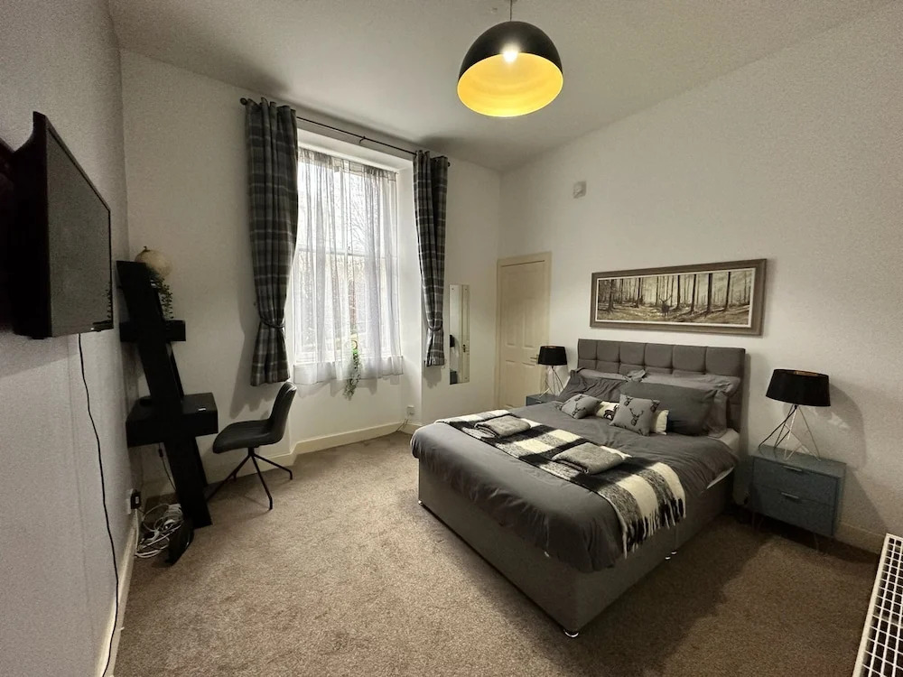 City Lights Apartments