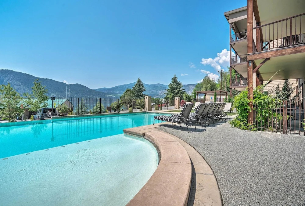 Cozy Manson Condo on Lake Chelan w/ Pool Access!