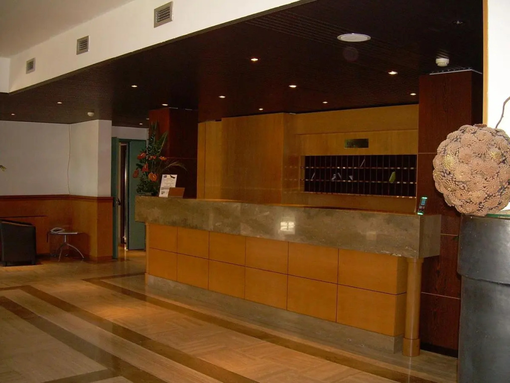Hotel Zone