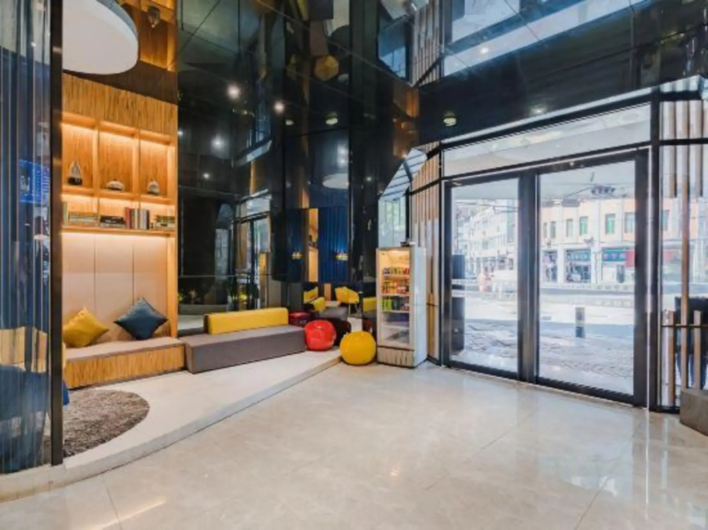 Fengning Hotel (Fengning Hotel （Guangzhou Shangxiajiu Pedestrian  Ximenkou Subway Station Branch）