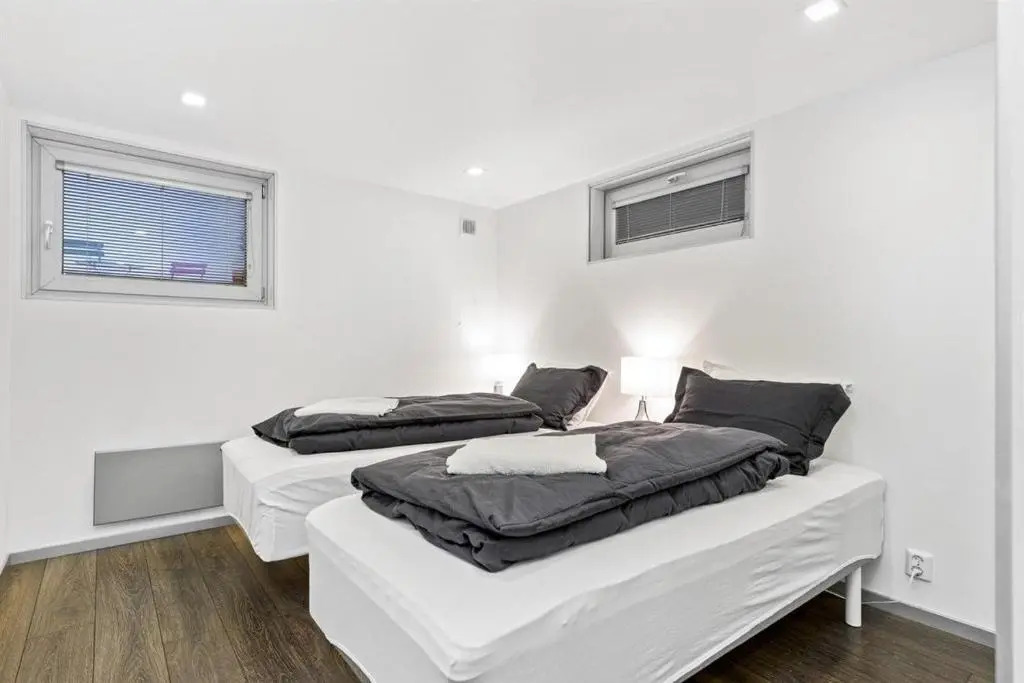 Peak Apartments