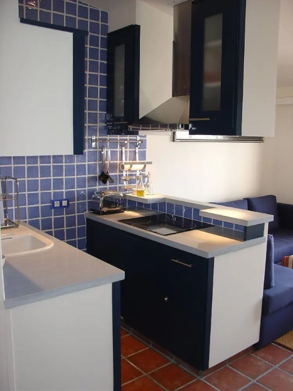 Apartment With Great Sea View and Community Swimming Pool and Private Parking01