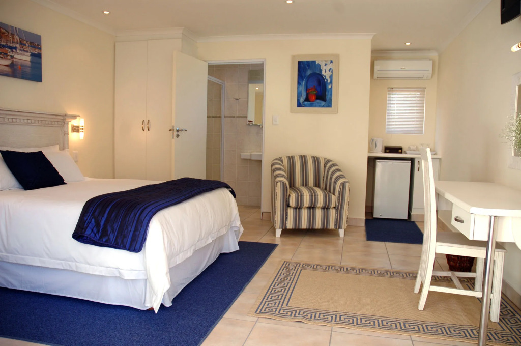 Luxury Suites on Santorini