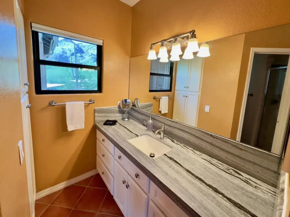 Gorgeous Mountain City Views Pools Hot Tubs