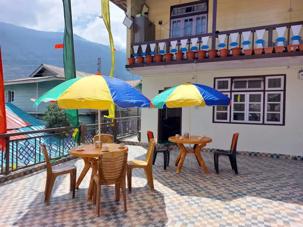 Mystic Lachung Retreat