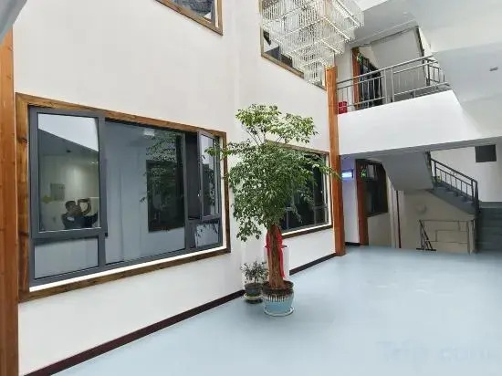 Zhangjiajie Borui Courtyard Hotel (Tianmen Mountain)