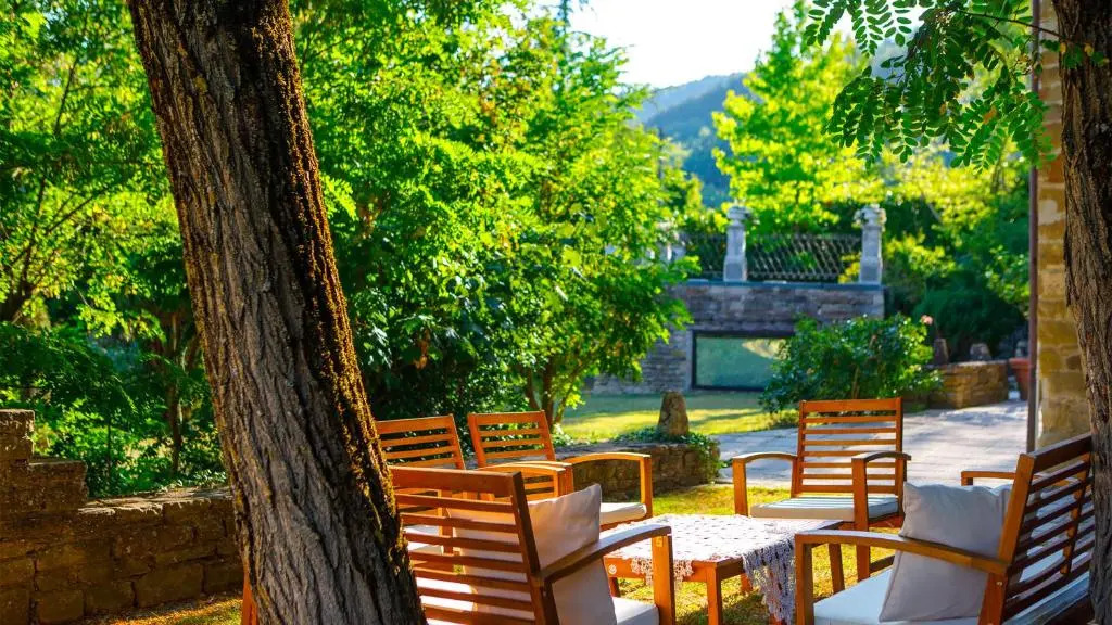PIEVE DEL BORGO 6&2, Emma Villas