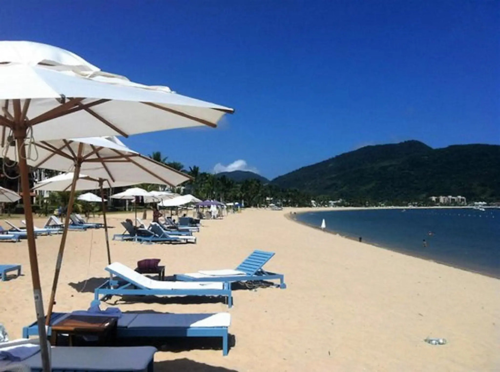 CASA 5Quartos- Condominio Verde Mar -Piscina-AR-Wiffi -Praia da COCANHA !!! Próx à divisa com UBATUBA !!!