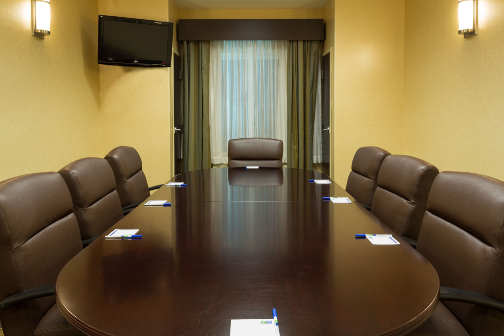 Holiday Inn Express & Suites Moultrie by IHG