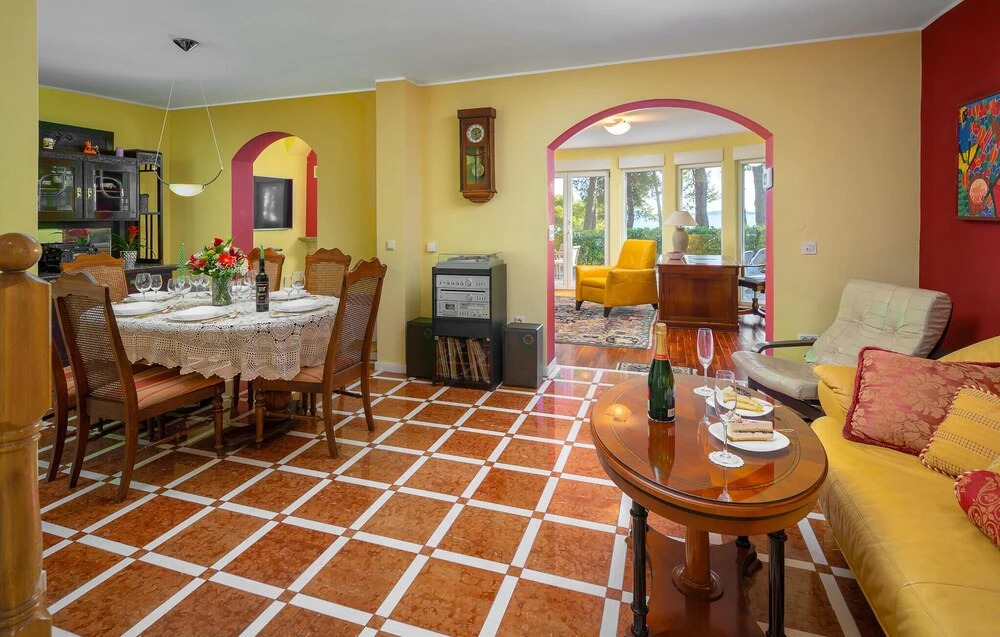 Awesome Home in Sibenik With Wifi and 3 Bedrooms