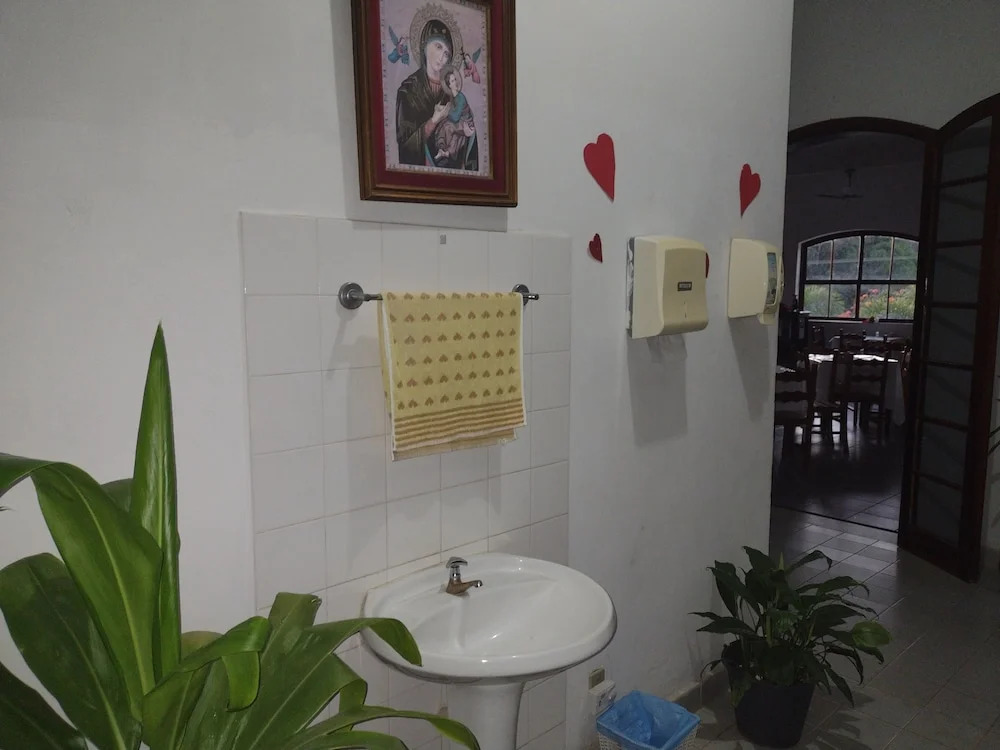 Hotel Sacra Familia