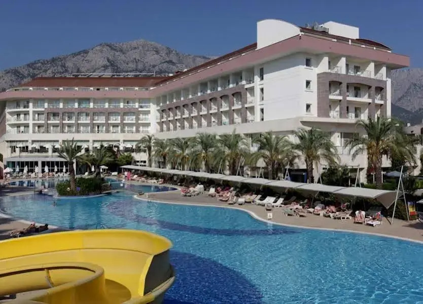 The Maxim Resort