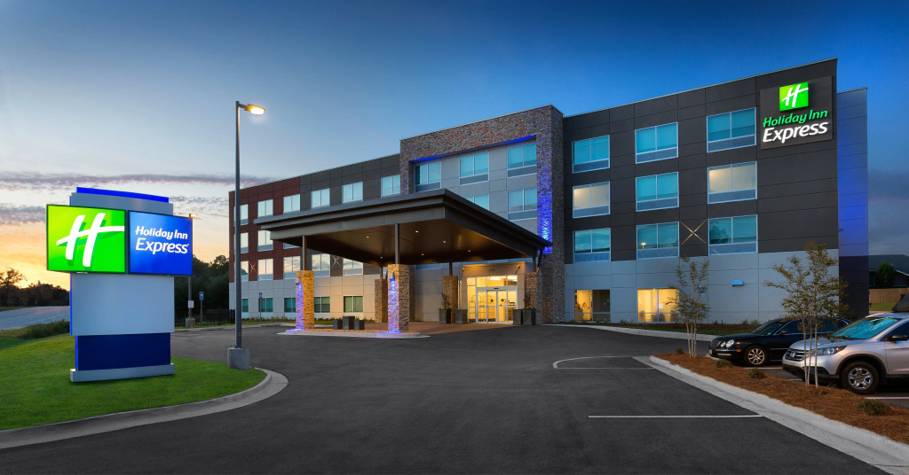 Holiday Inn Express Lake Park by IHG