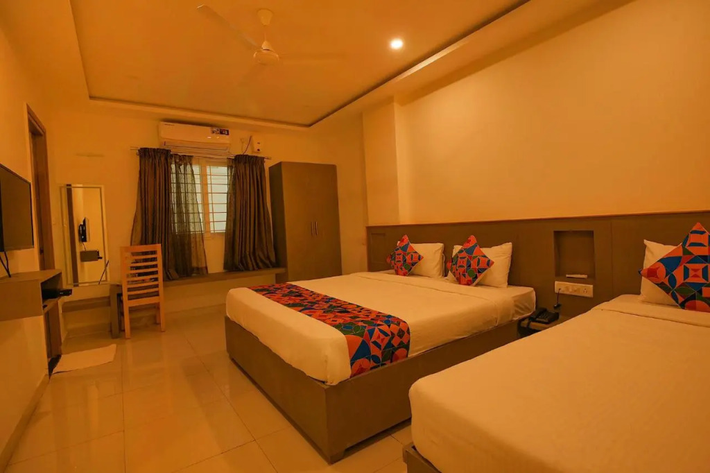 Fabhotel Champion Gateway