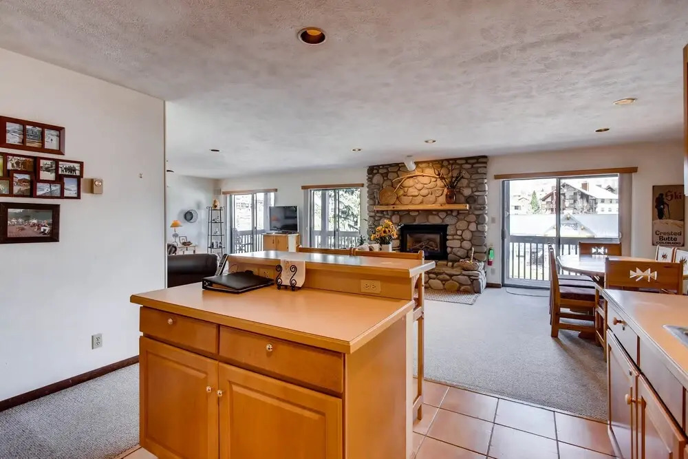3 Br Unit With Fireplace & Mountain Views 3 Bedroom Condo - No Cleaning Fee! by RedAwning